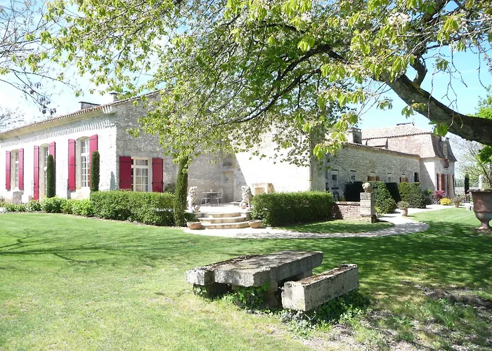 Domaine De Grande Font - D'hotes Bed & Breakfast